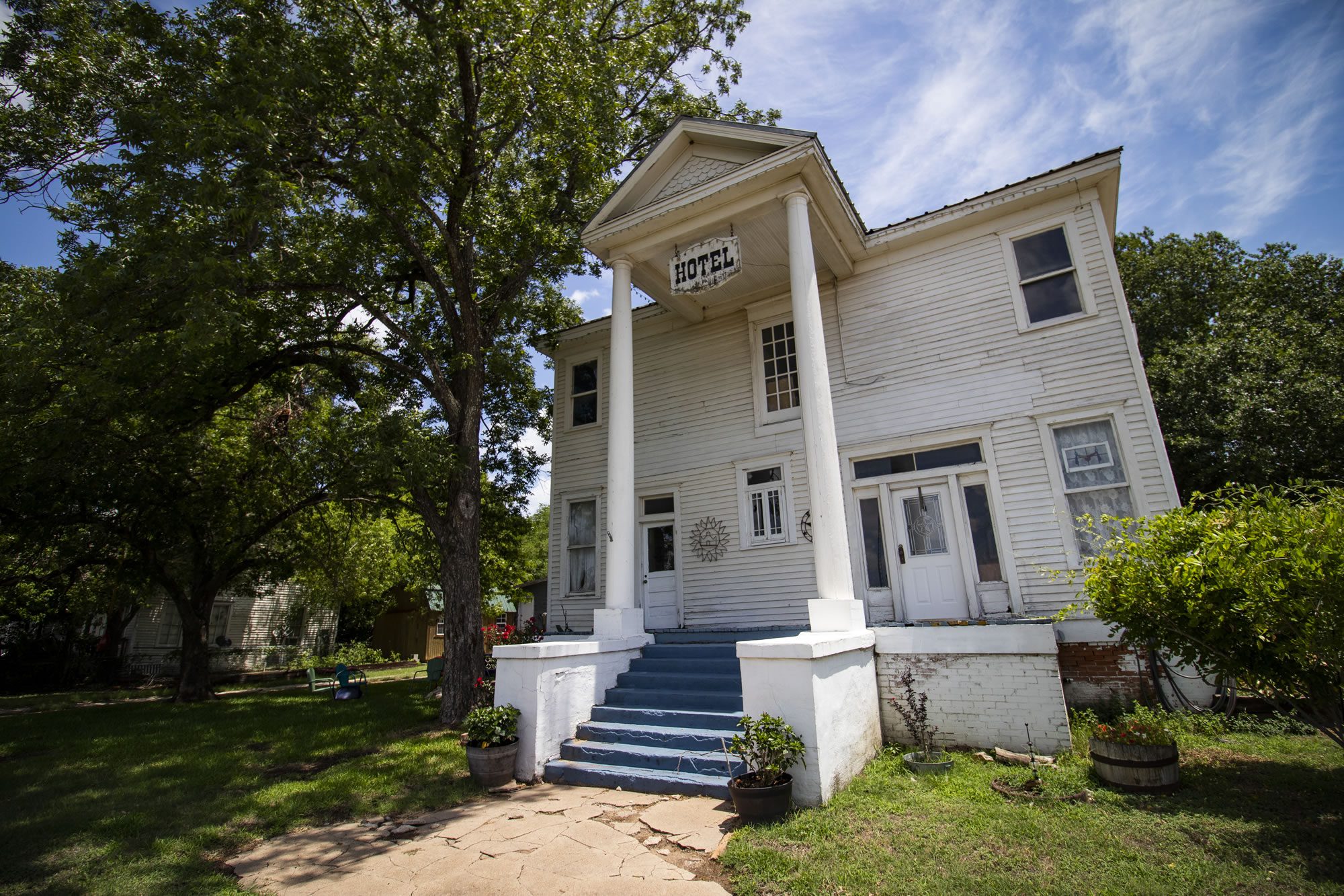 Calvert Hotel Historic Building - Calvert Texas Chamber of Commerce